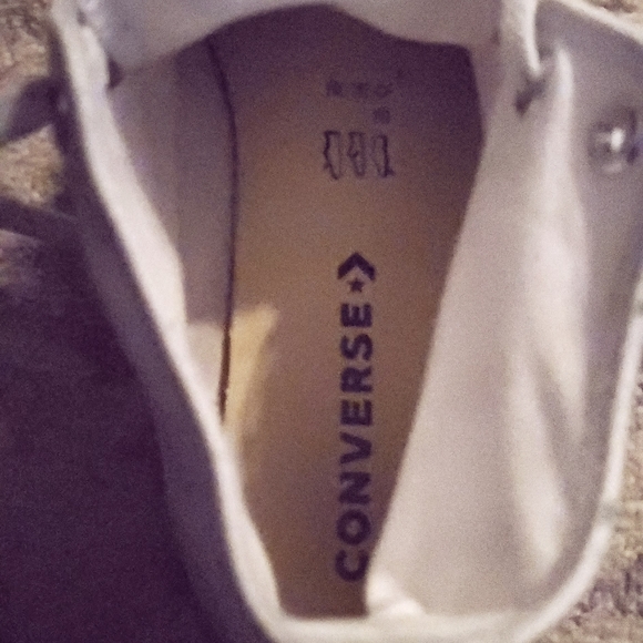 **SOLD**Converse Chuck Taylor - Picture 4 of 5